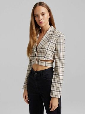 Bershka Cropped Beige Plaid Blazer with Cutout Waist